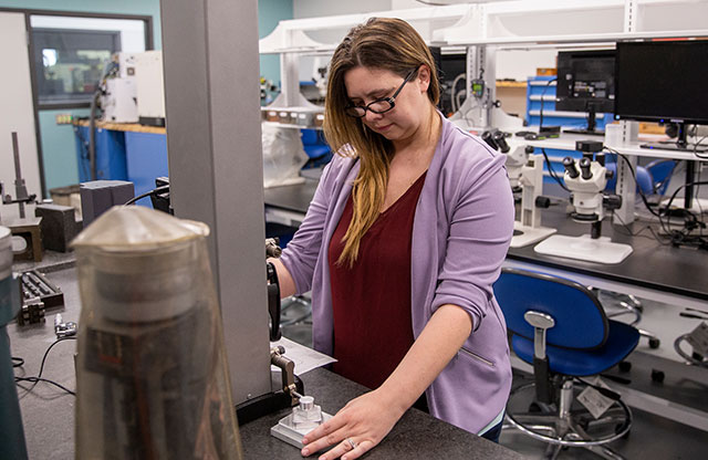 Krystal Dunn in lab