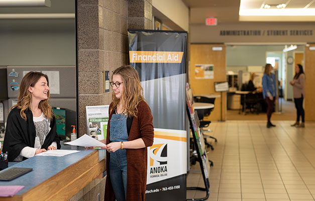 Student Visits with Financial Aid Representation at Finacial Aid Office on Campus